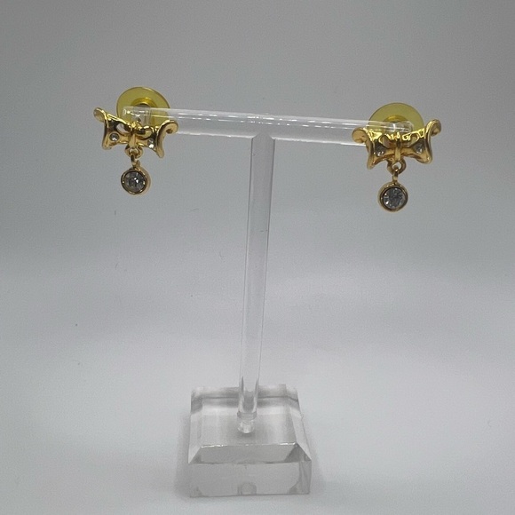 Vintage Dainty Gold Tone Bow Earrings - Picture 1 of 6